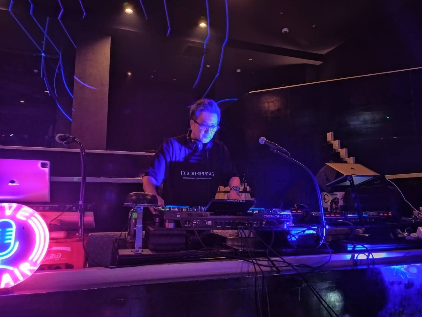 DJイベント開催