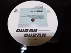 Duran Duran First Album UKファーストプレス薄いブルーグリーンレーベルも存在している。音質はブルーレーベルと同等高音質である。